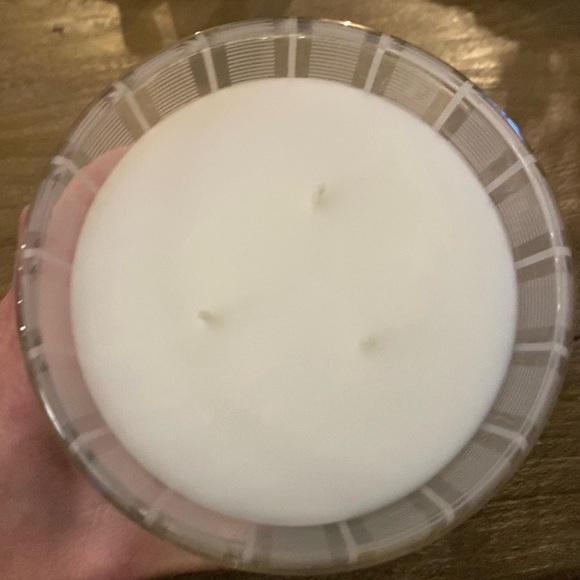 Nest Fragrances New York Amalfi Lemon & Mint 3-Wick Candle 21.1oz New No BOX - Picture 4 of 6